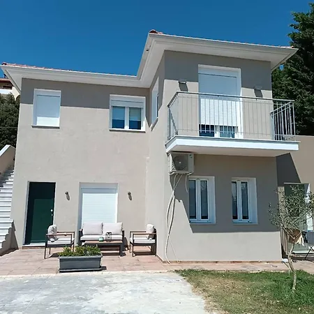 Maya 5, Junior With Big Terrace Apartment